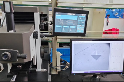 Test de dureté-HV-Vickers